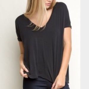 Brandy Melville V-Neck Tshirt Black